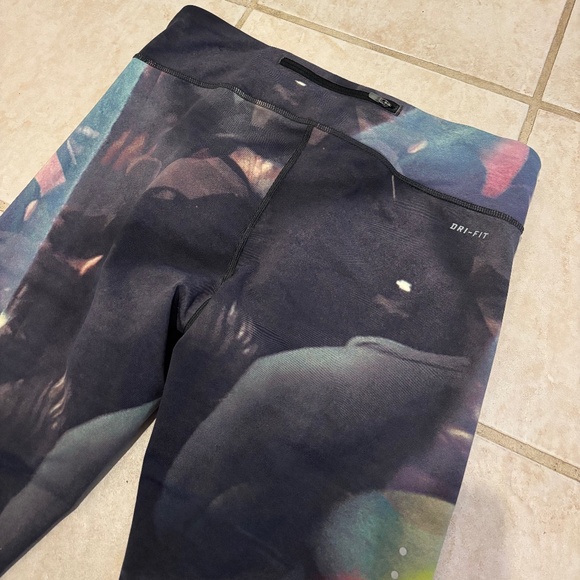 NIKE ForeveRun Epic Lux Tights in Lava Print - NWOT - Picture 8 of 8